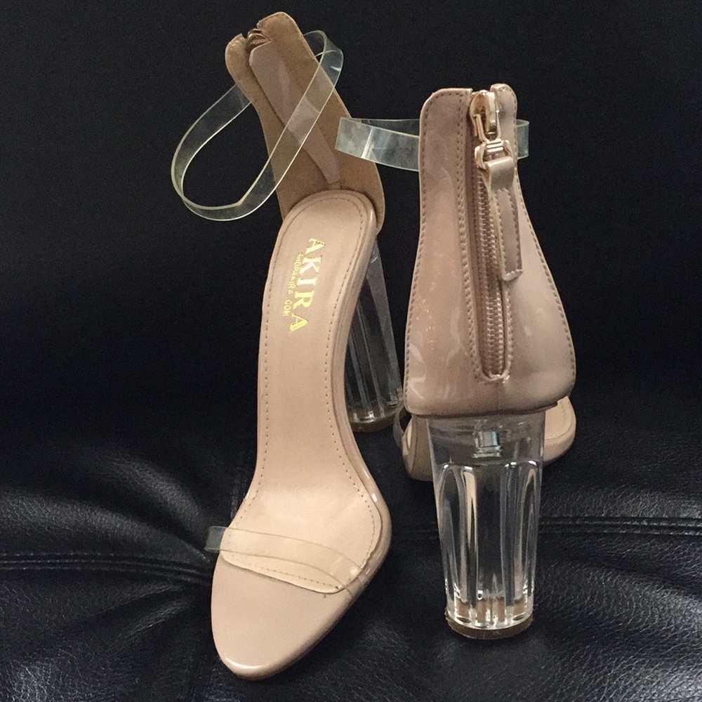 akira nude/clear actylic heal